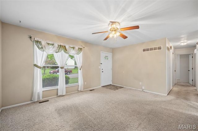 1418 Twin Trails Drive, Fenton, MO 63026