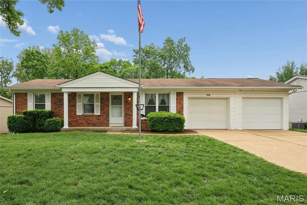 1418 Twin Trails Drive, Fenton, MO 63026