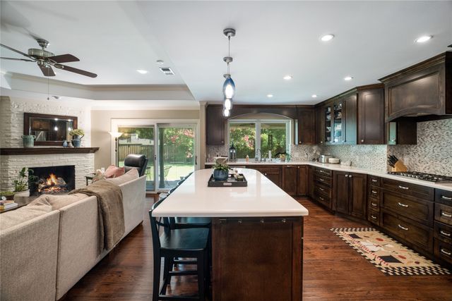 807 Clearwater Drive, Richardson, TX 75080