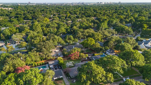 807 Clearwater Drive, Richardson, TX 75080