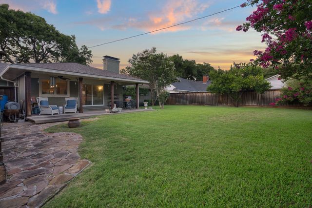 807 Clearwater Drive, Richardson, TX 75080