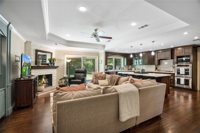 807 Clearwater Drive, Richardson, TX 75080