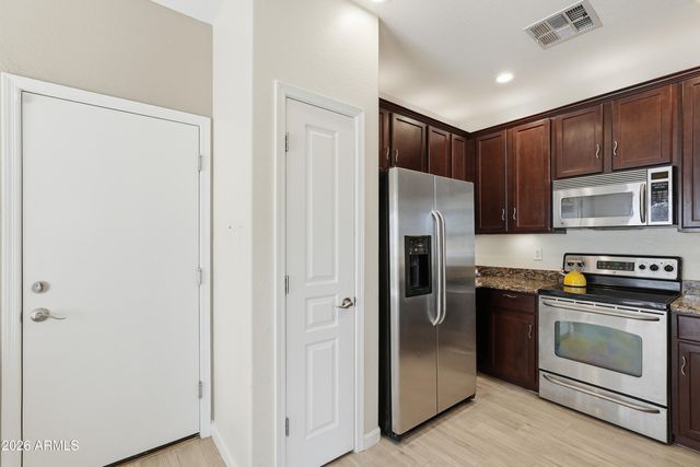 2845 S KEY BISCAYNE Drive, Gilbert, AZ 85295