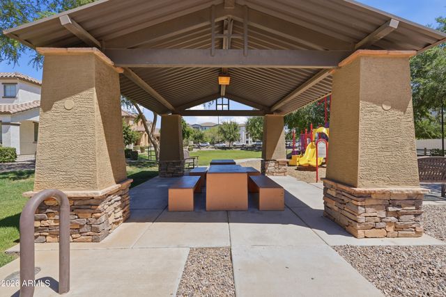 2845 S KEY BISCAYNE Drive, Gilbert, AZ 85295