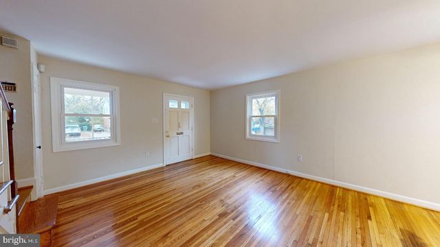 2211 ARLINGTON TER, Alexandria, VA 22303