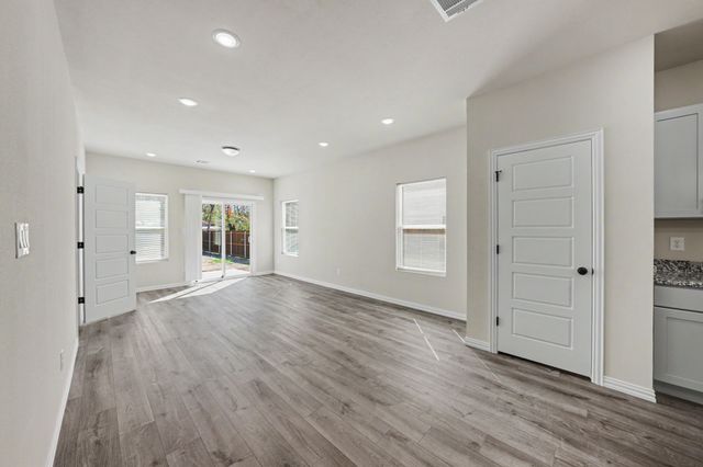 3115 Lumber Street, Fort Worth, TX 76112