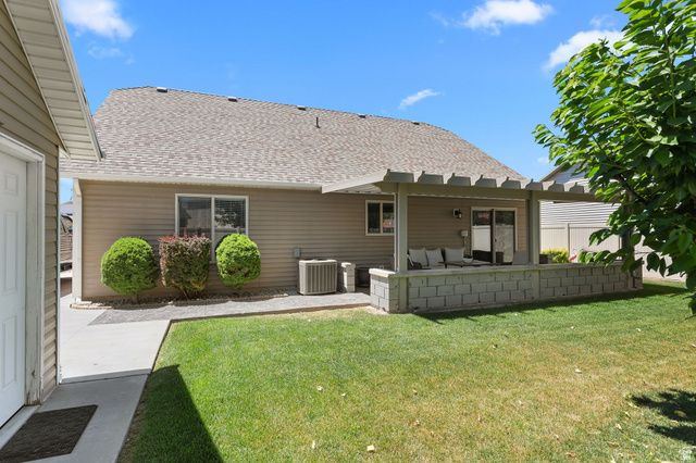 126 N CENTURY DR, Ogden, UT 84404