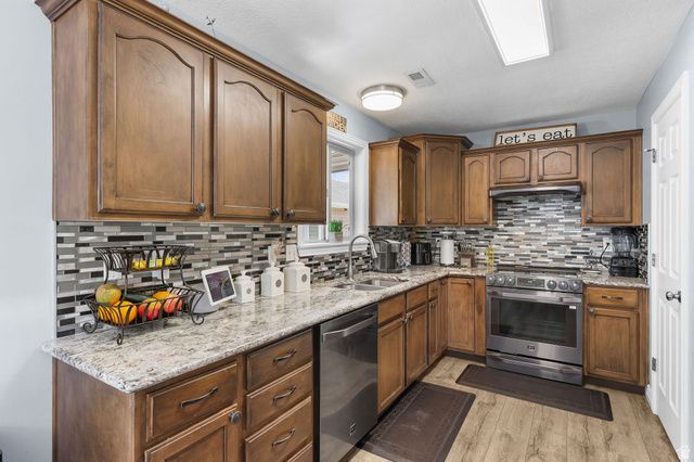 126 N CENTURY DR, Ogden, UT 84404