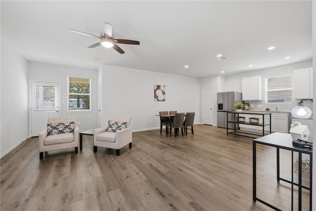 961 Harper Lane, Bryan, TX 77803