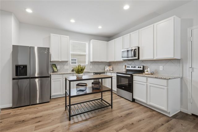 961 Harper Lane, Bryan, TX 77803