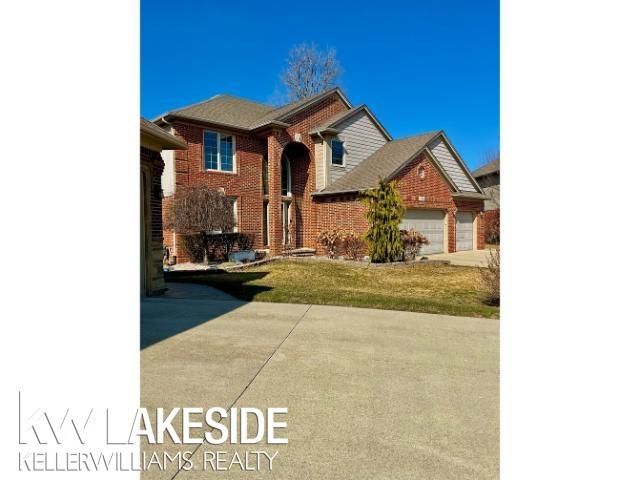 50441 Aldwych Street, Macomb Twp, MI 48044