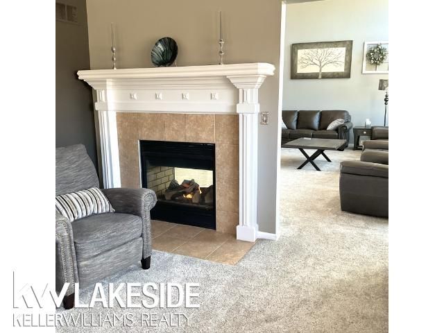 50441 Aldwych Street, Macomb Twp, MI 48044