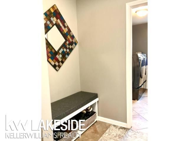 50441 Aldwych Street, Macomb Twp, MI 48044