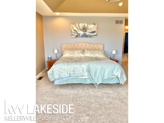 50441 Aldwych Street, Macomb Twp, MI 48044