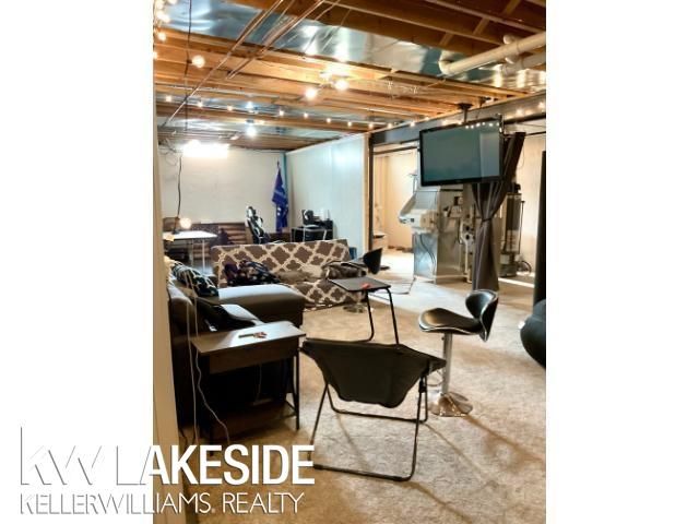 50441 Aldwych Street, Macomb Twp, MI 48044