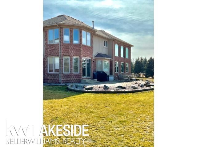 50441 Aldwych Street, Macomb Twp, MI 48044