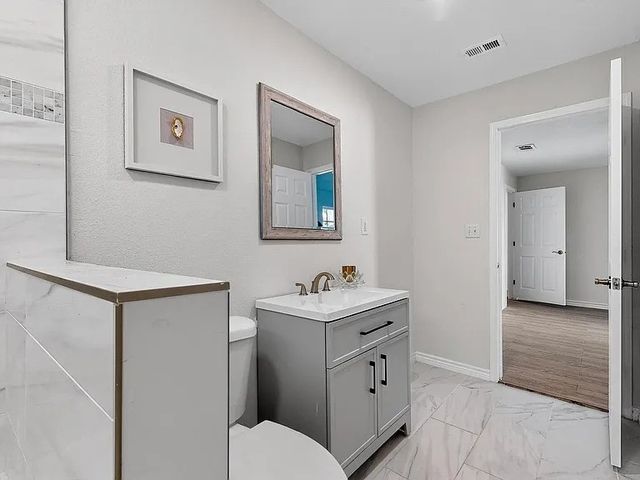 834 Lindo Drive, Mesquite, TX 75149