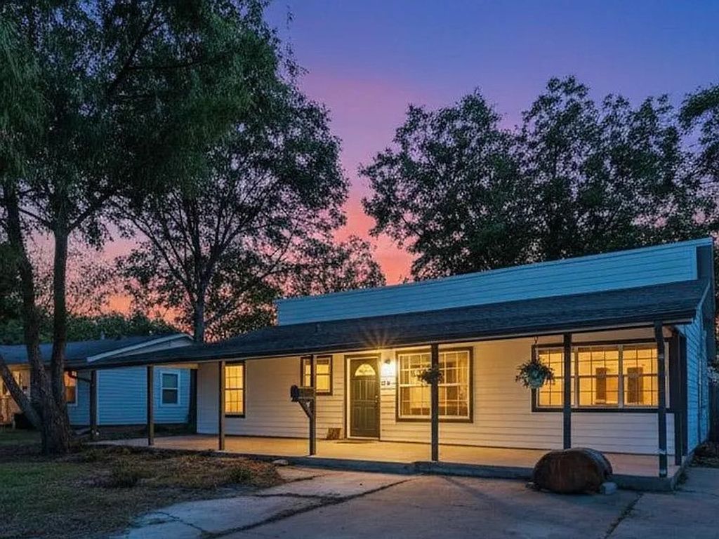 834 Lindo Drive, Mesquite, TX 75149