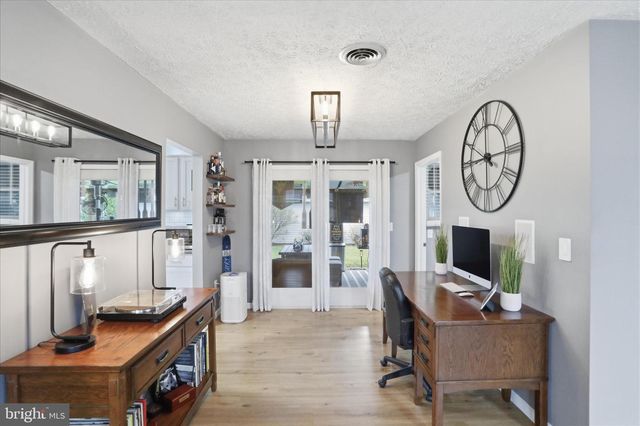 65 S HUMMINGBIRD ST, Keyser, WV 26726