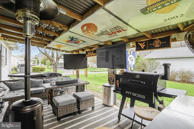 65 S HUMMINGBIRD ST, Keyser, WV 26726