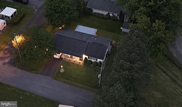 65 S HUMMINGBIRD ST, Keyser, WV 26726