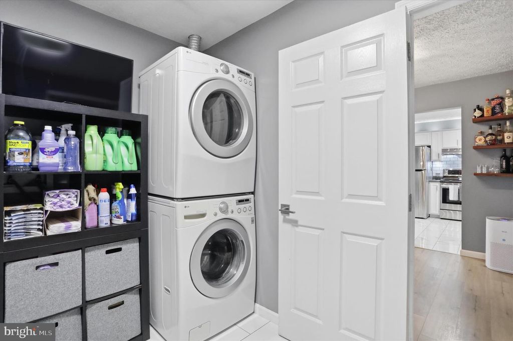 Image 16 of property listing at 65 S HUMMINGBIRD ST, Keyser, WV 26726