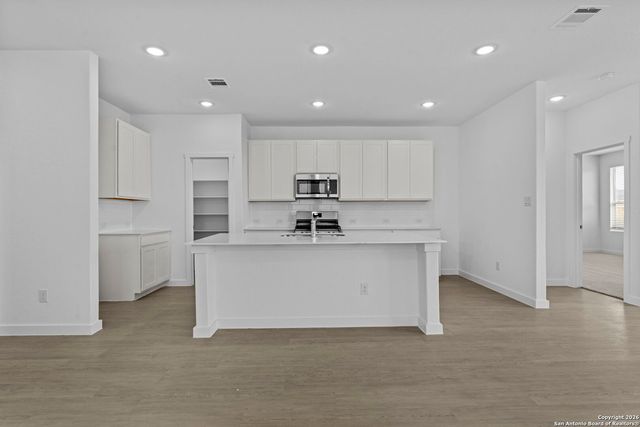 1859 Nuthatch Ridge, New Braunfels, TX 78130