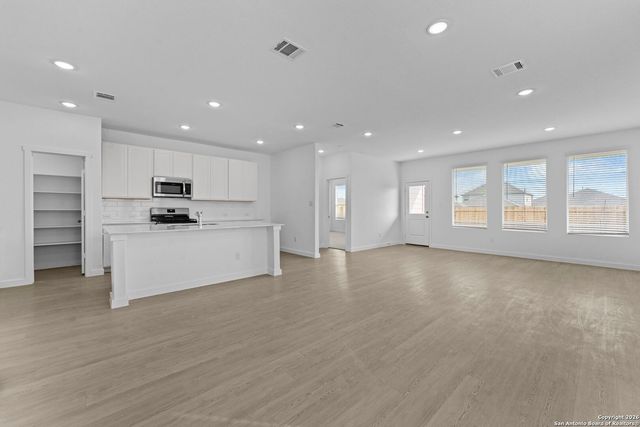 1859 Nuthatch Ridge, New Braunfels, TX 78130