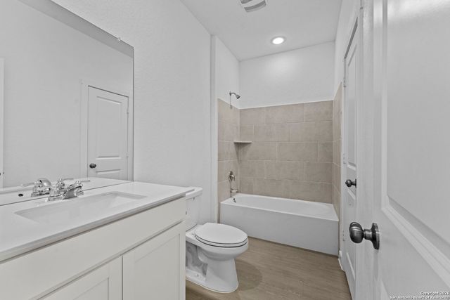 1859 Nuthatch Ridge, New Braunfels, TX 78130