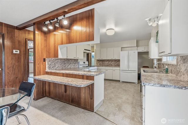 2246 Cascade Way, Longview, WA 98632