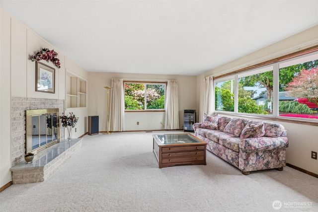 2246 Cascade Way, Longview, WA 98632