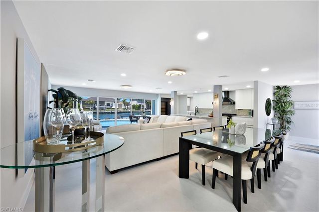 380 Rookery CT, Marco Island, FL 34145