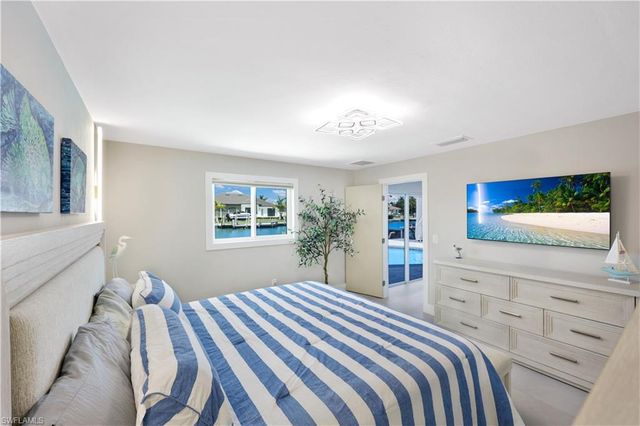 380 Rookery CT, Marco Island, FL 34145
