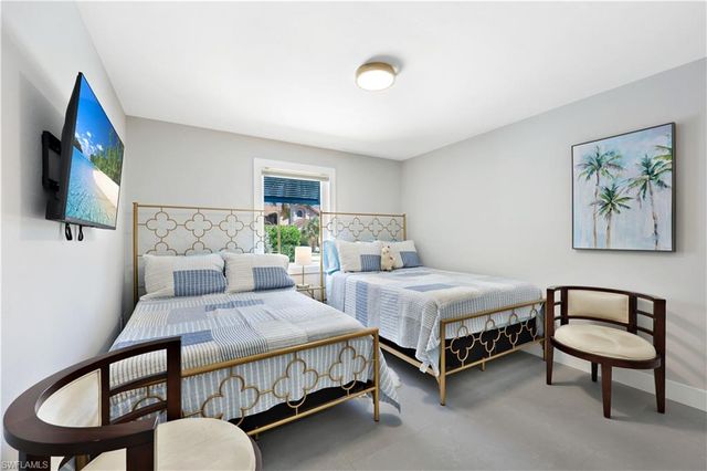 380 Rookery CT, Marco Island, FL 34145