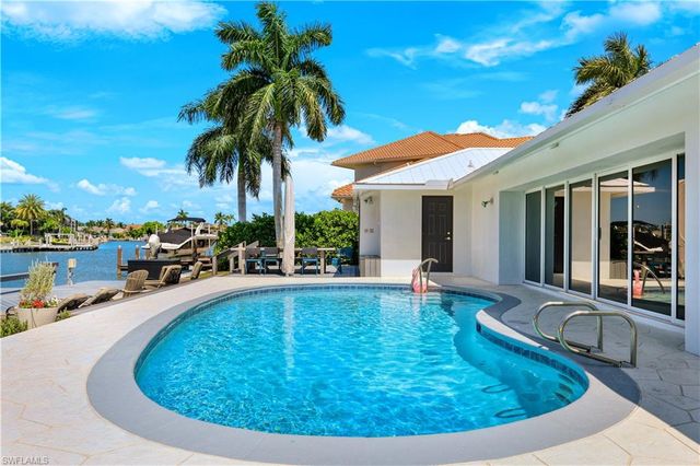 380 Rookery CT, Marco Island, FL 34145
