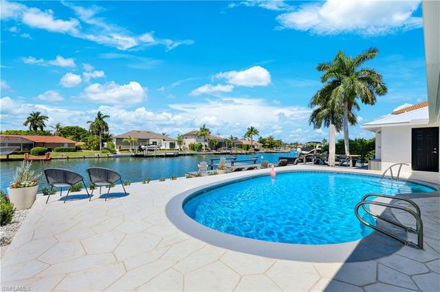 380 Rookery CT, Marco Island, FL 34145
