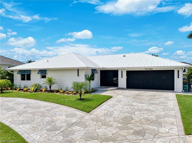 380 Rookery CT, Marco Island, FL 34145
