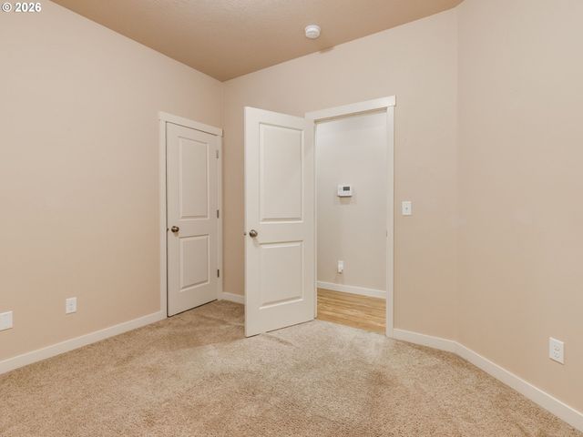 1933 WILLAMINA Ave, Forest Grove, OR 97116