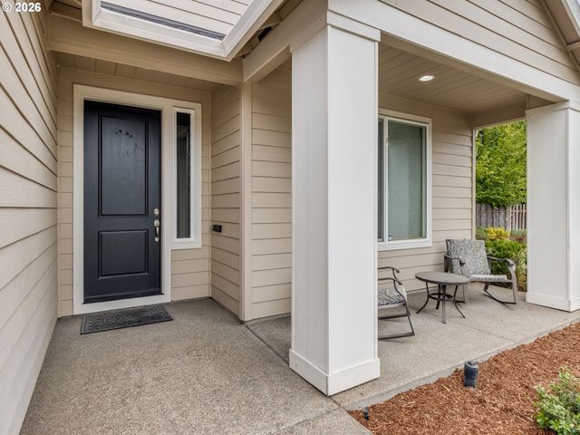 1933 WILLAMINA Ave, Forest Grove, OR 97116