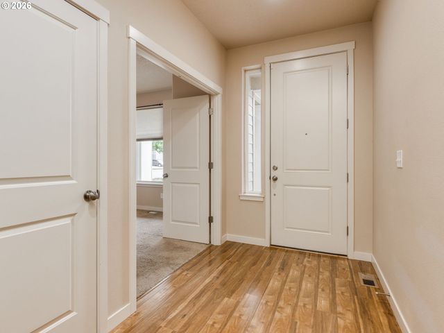 1933 WILLAMINA Ave, Forest Grove, OR 97116