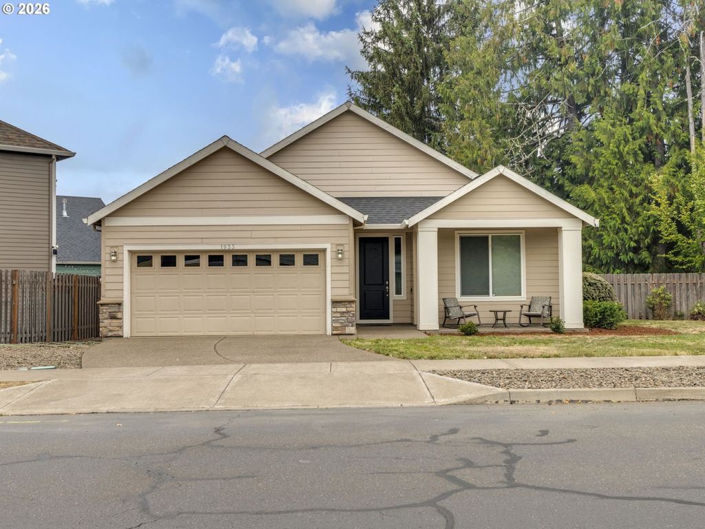 1933 WILLAMINA Ave, Forest Grove, OR 97116