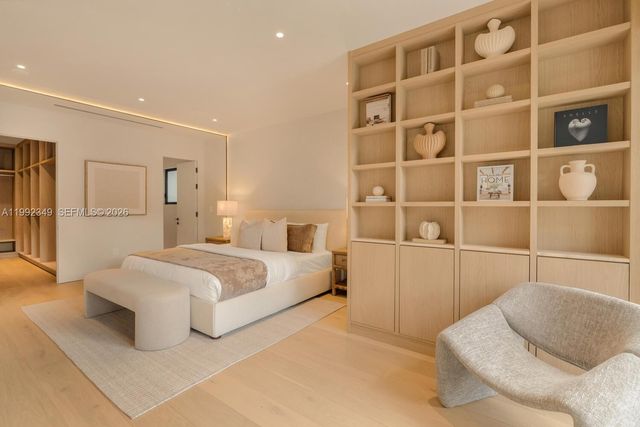 4430 Royal Palm Ave, Miami Beach, FL 33140