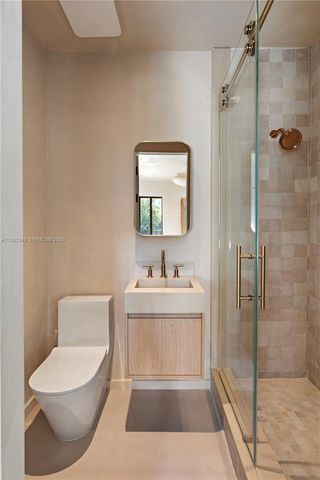 4430 Royal Palm Ave, Miami Beach, FL 33140