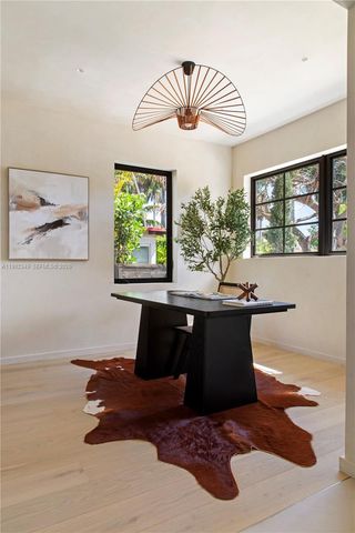 4430 Royal Palm Ave, Miami Beach, FL 33140