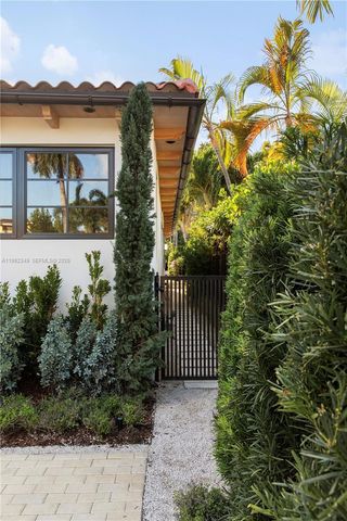 4430 Royal Palm Ave, Miami Beach, FL 33140