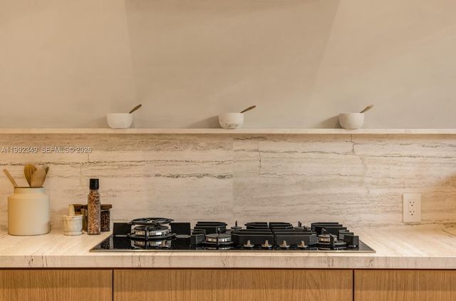 4430 Royal Palm Ave, Miami Beach, FL 33140