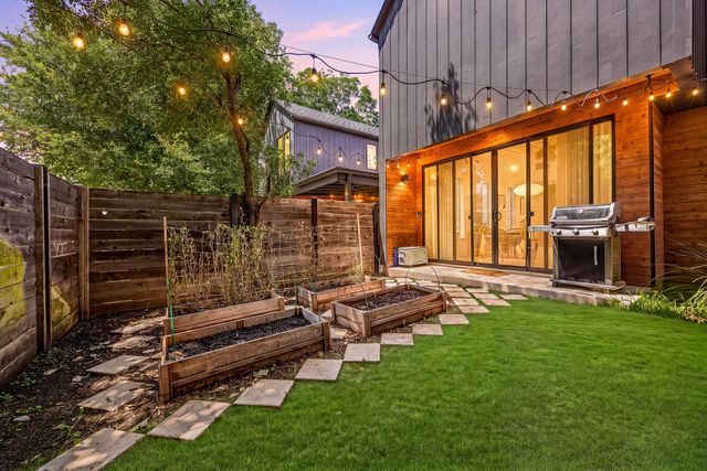 3306 Garden Villa LN, Austin, TX 78704