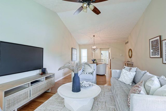 680 Stoneharbor Lane, Hamilton Twp, OH 45039