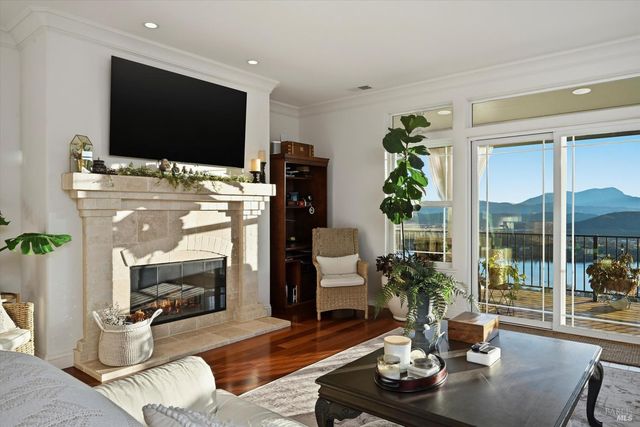 18750 Fernwood Rd, Hidden Valley Lake, CA 95467