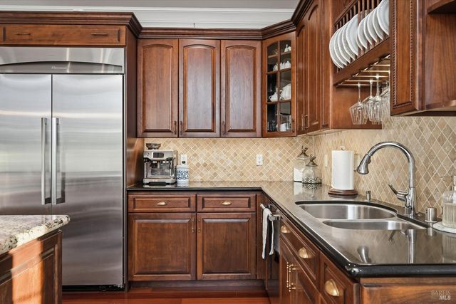 18750 Fernwood Rd, Hidden Valley Lake, CA 95467